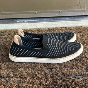 Ugg Austrailia Women's Sammy Breeze Slip on Sneakers Size is Rubbed off